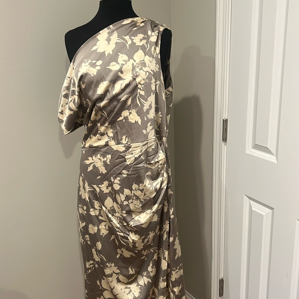 Abercrombie Women’s Stretch Satin Midi